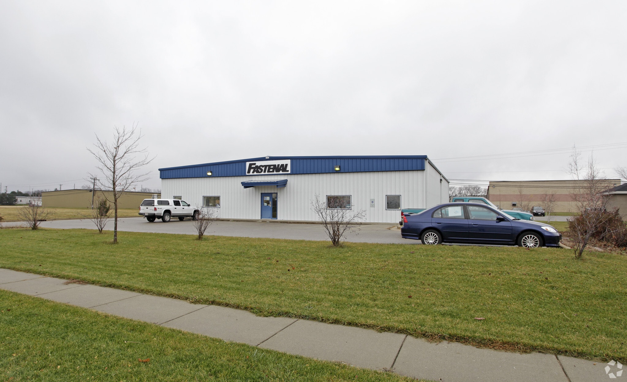 1211 Hobbs Dr, Delavan, WI for Sale