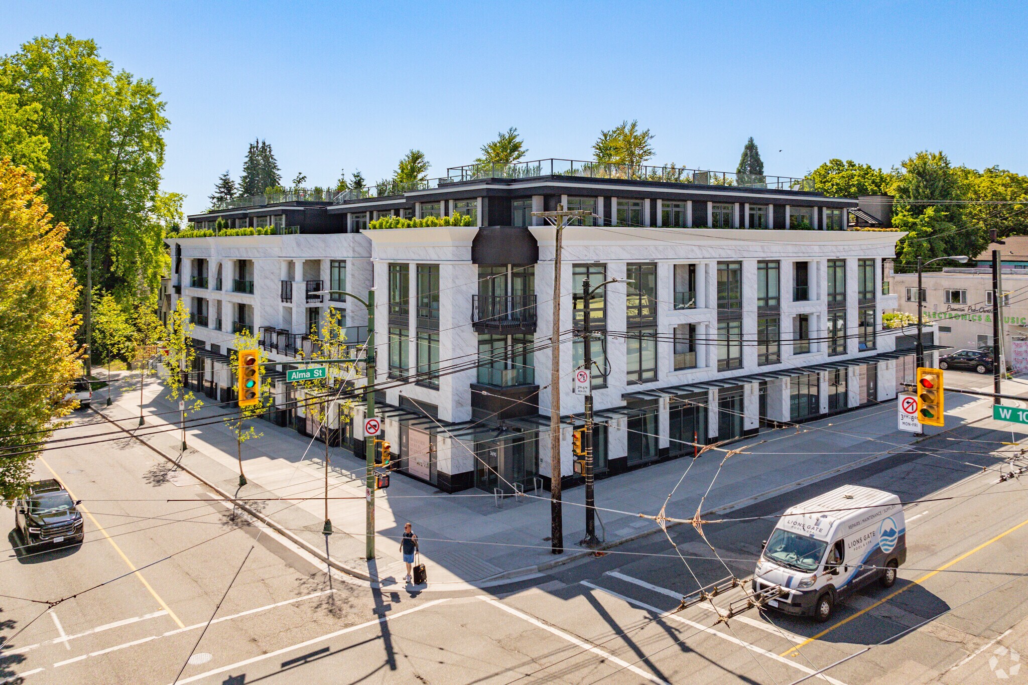 3668 W 10th Ave, Vancouver, BC for Sale