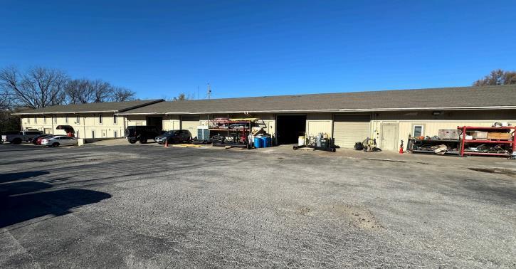 11632 Grandview Rd, Kansas City, MO for Sale