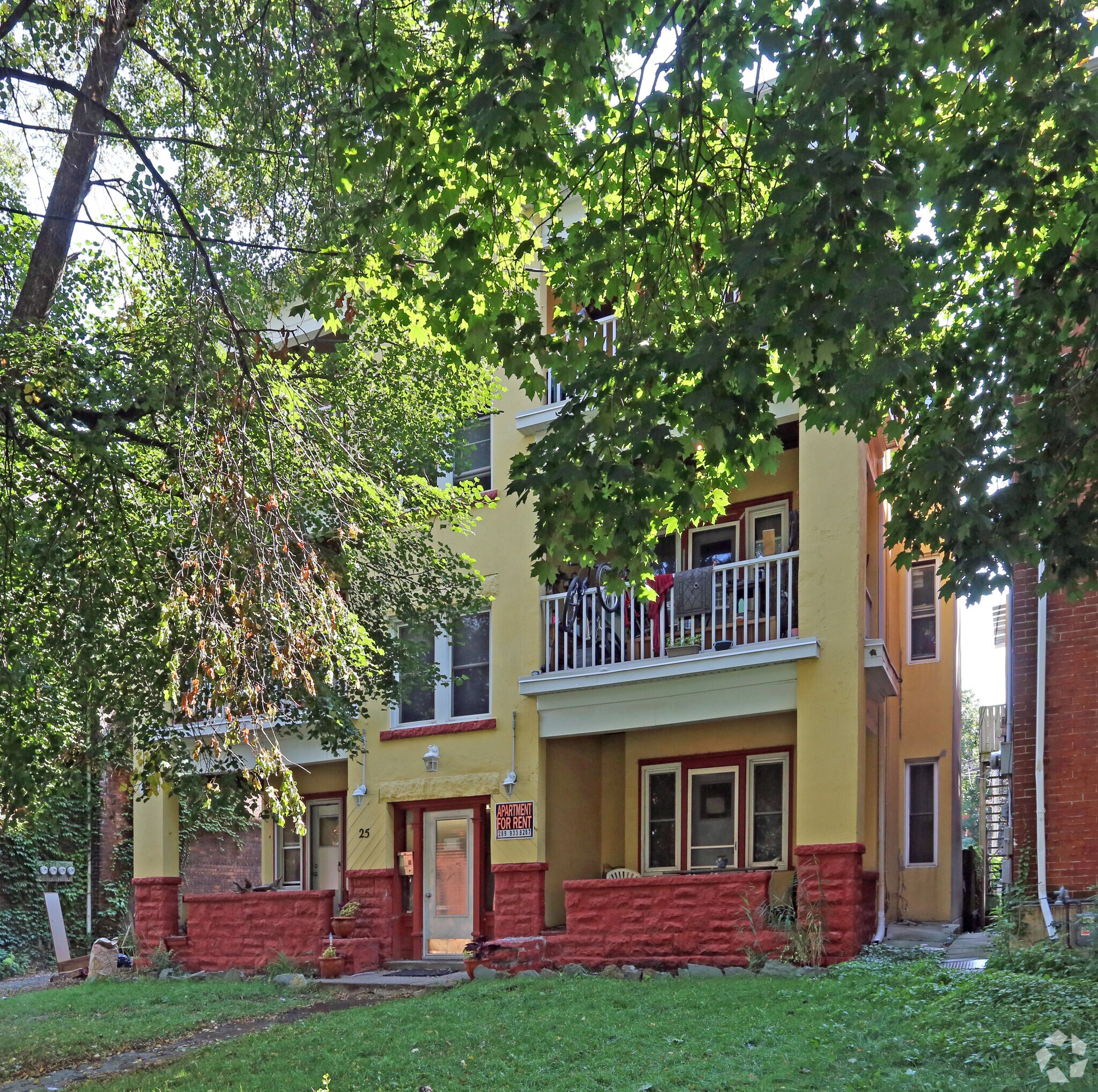 25 West Ave S, Hamilton, ON for Sale