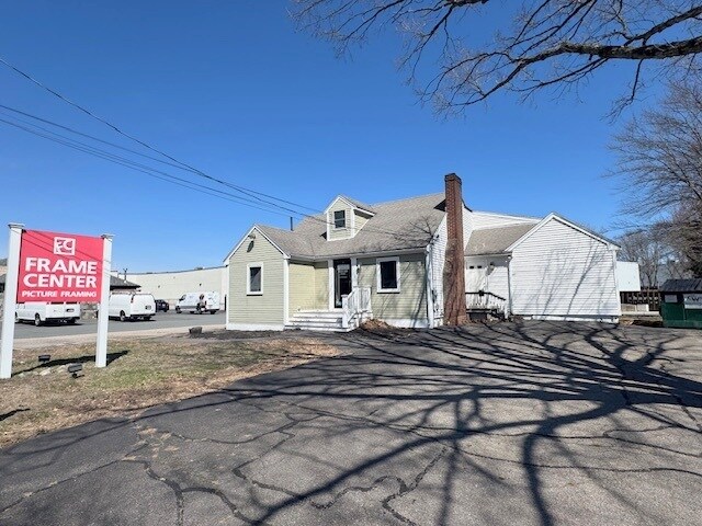 258 Dean St, Norwood, MA for Rent
