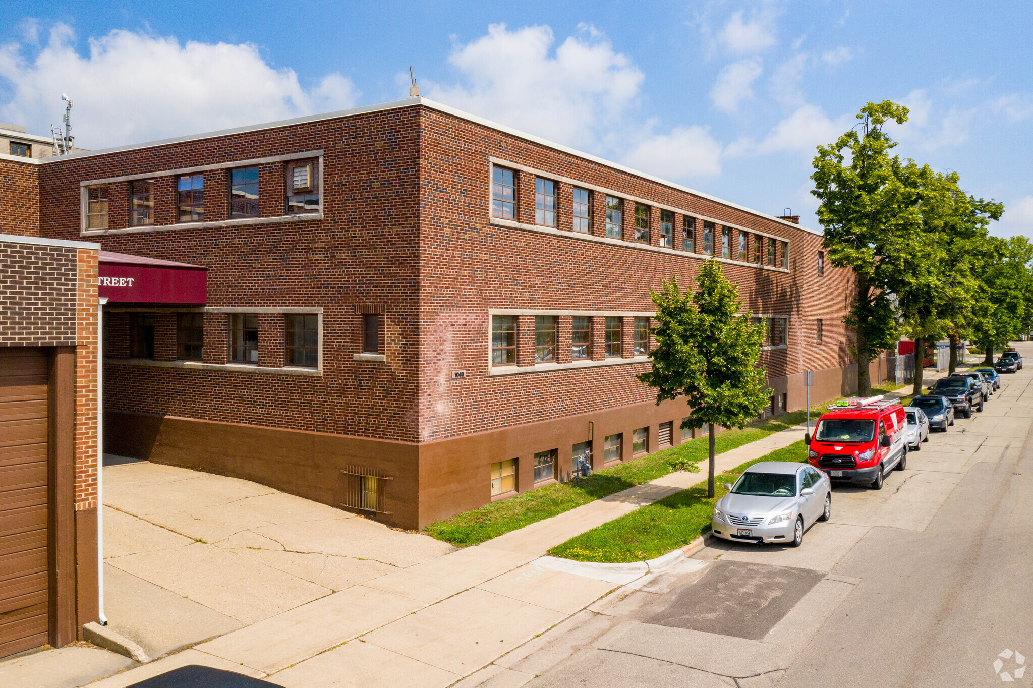 1040 E Main St, Madison, WI for Rent