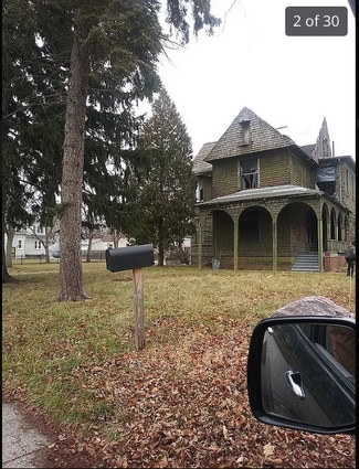 Saginaw, MI Apartments - 903 E Holland Ave