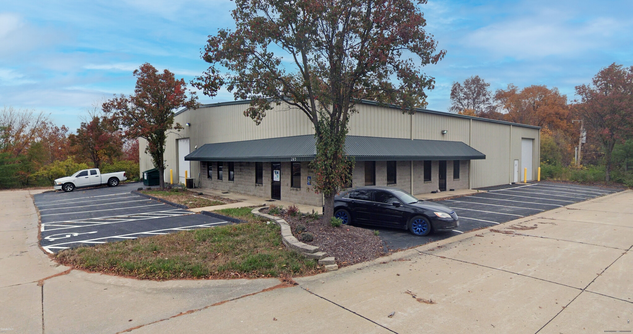 205 Avalon Industrial Ave, Wentzville, MO for Rent