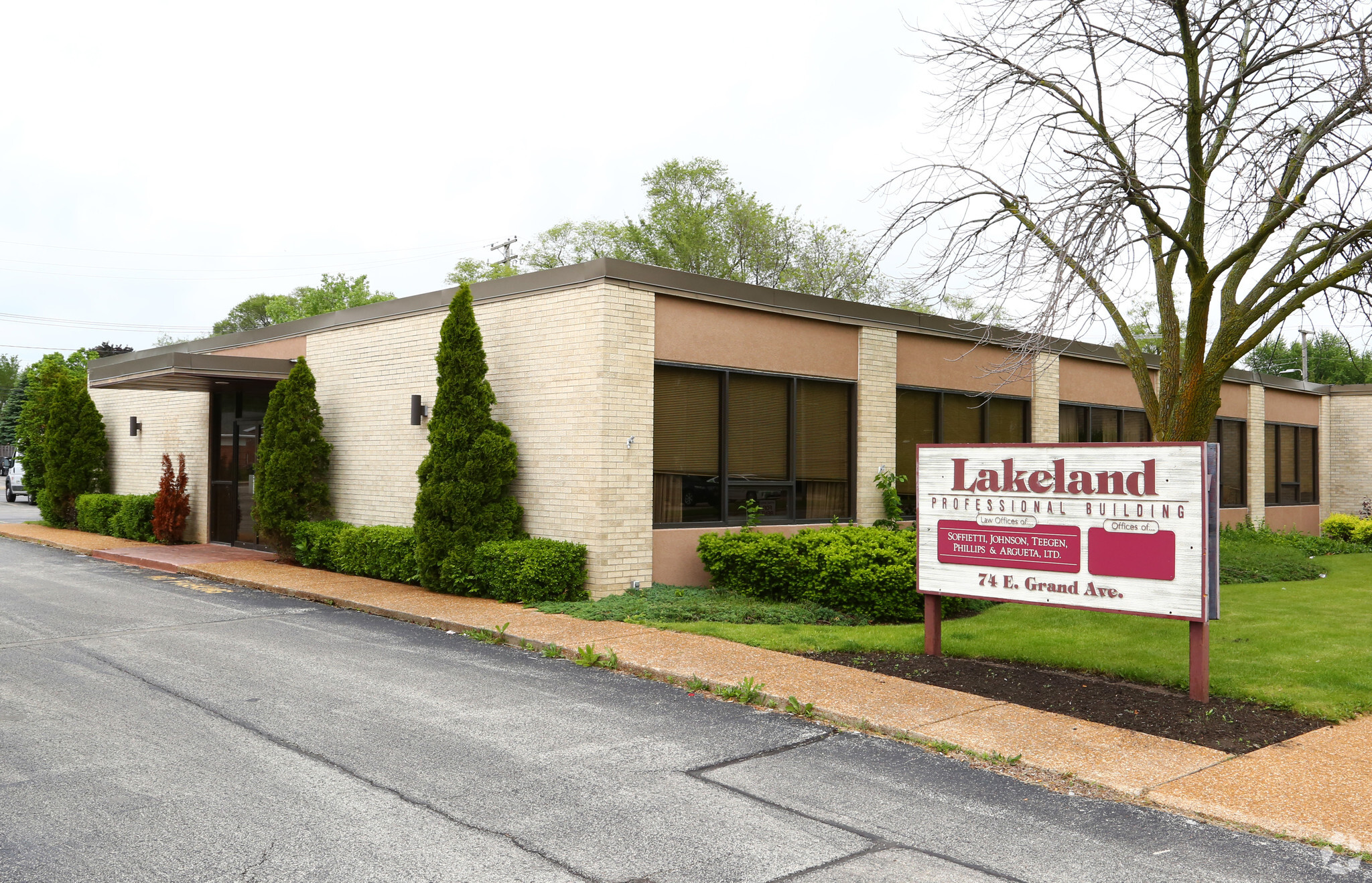 74 E Grand Ave, Fox Lake, IL for Rent