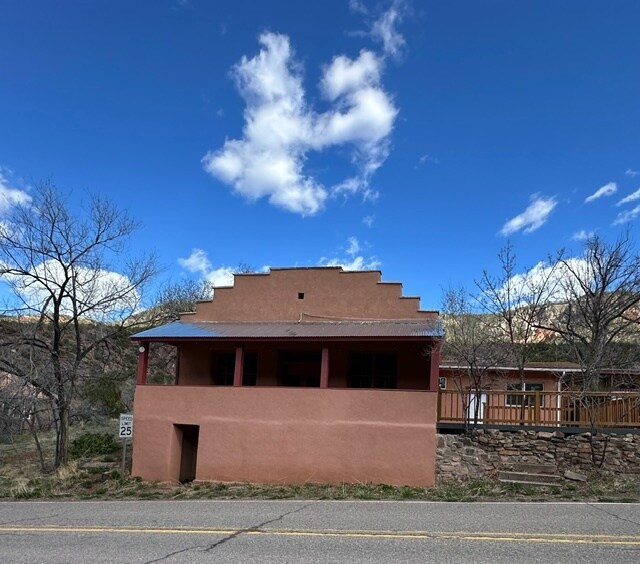 17526 NM-4 Hwy, Jemez Springs, NM for Rent