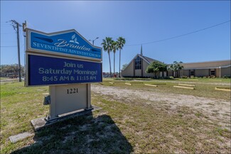 Brandon, FL Churches - 1221 Victoria St