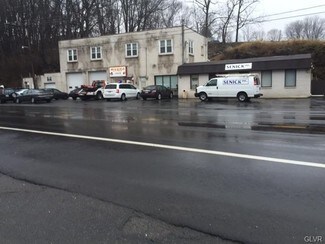 1623 Freemansburg Rd  