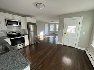 Manchester, CT Apartments - 12-20 Knox St Ct