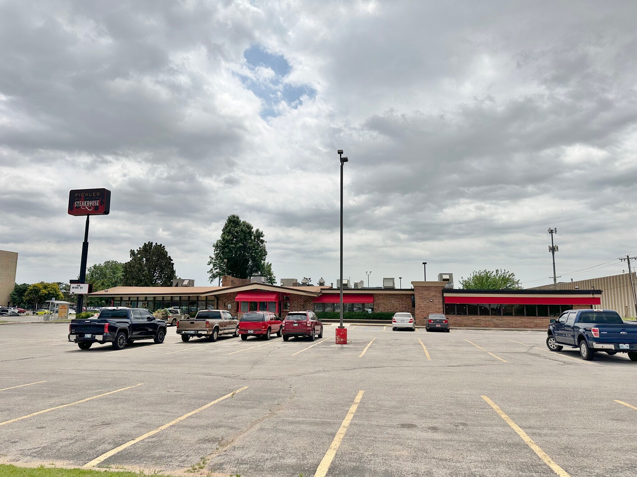 1201 S Meridian Ave, Oklahoma City, OK for Sale