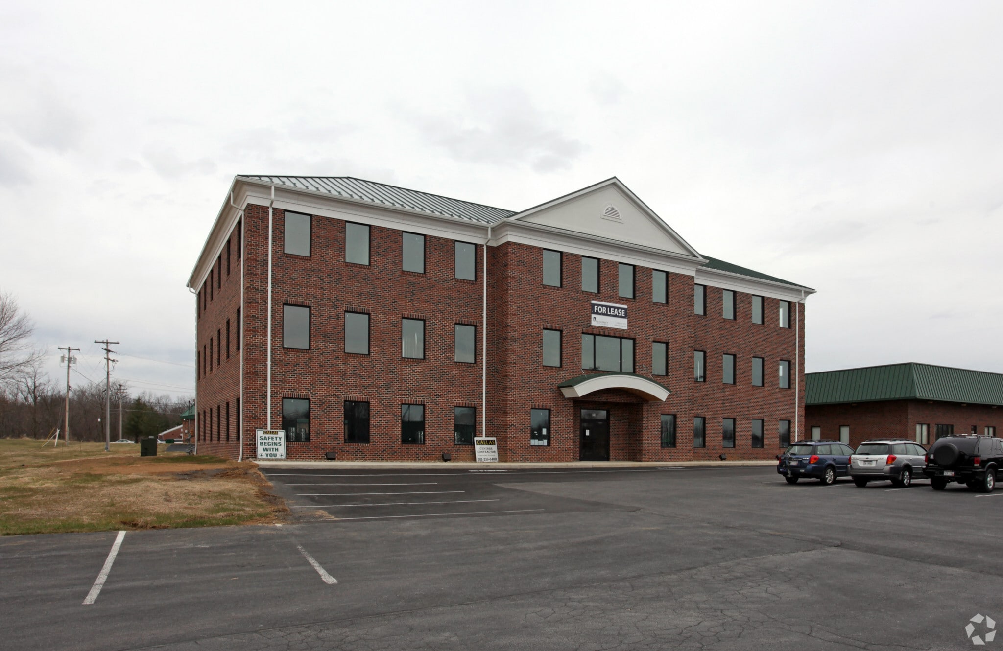 261 Aikens Ctr, Martinsburg, WV for Rent