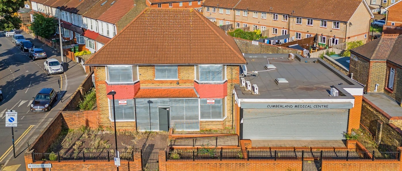 179 Cumberland Rd, London, LND for Rent