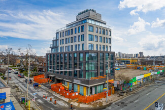 Toronto, ON Retail - 7 Fairbank Av W