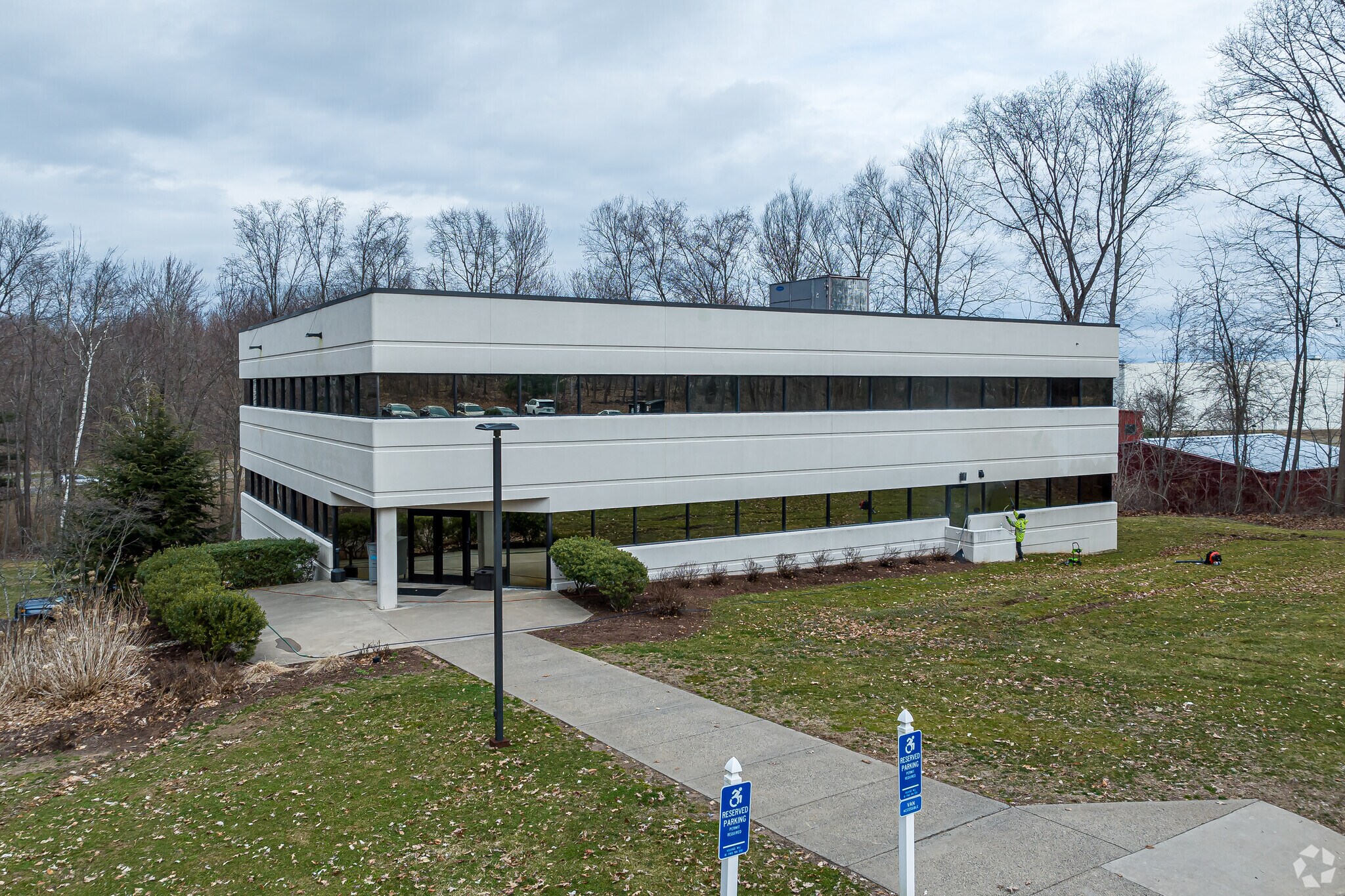 160 Chapel Rd, Manchester, CT for Rent