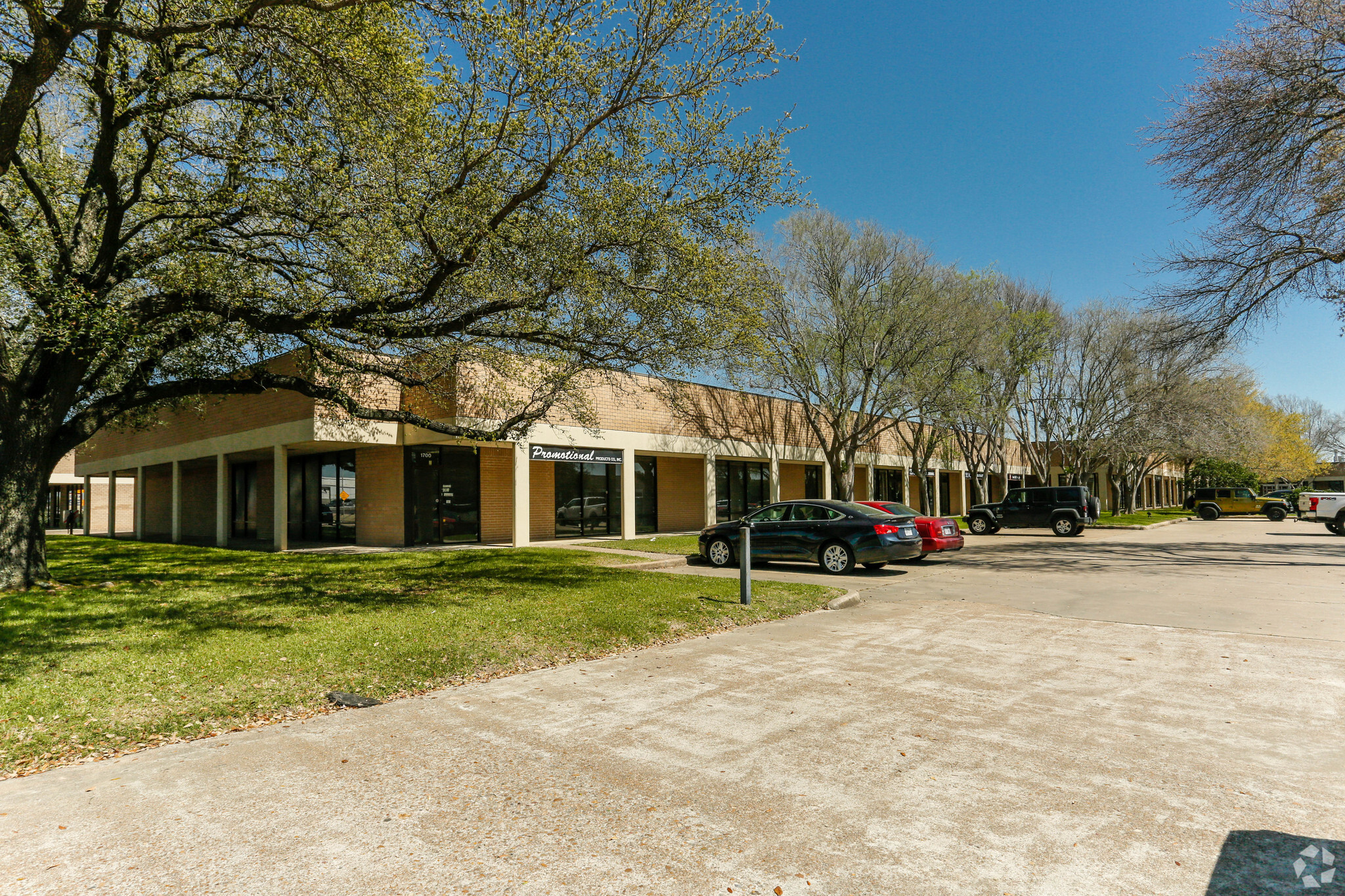 1700-1750 W Sam Houston Pky N, Houston, TX for Rent