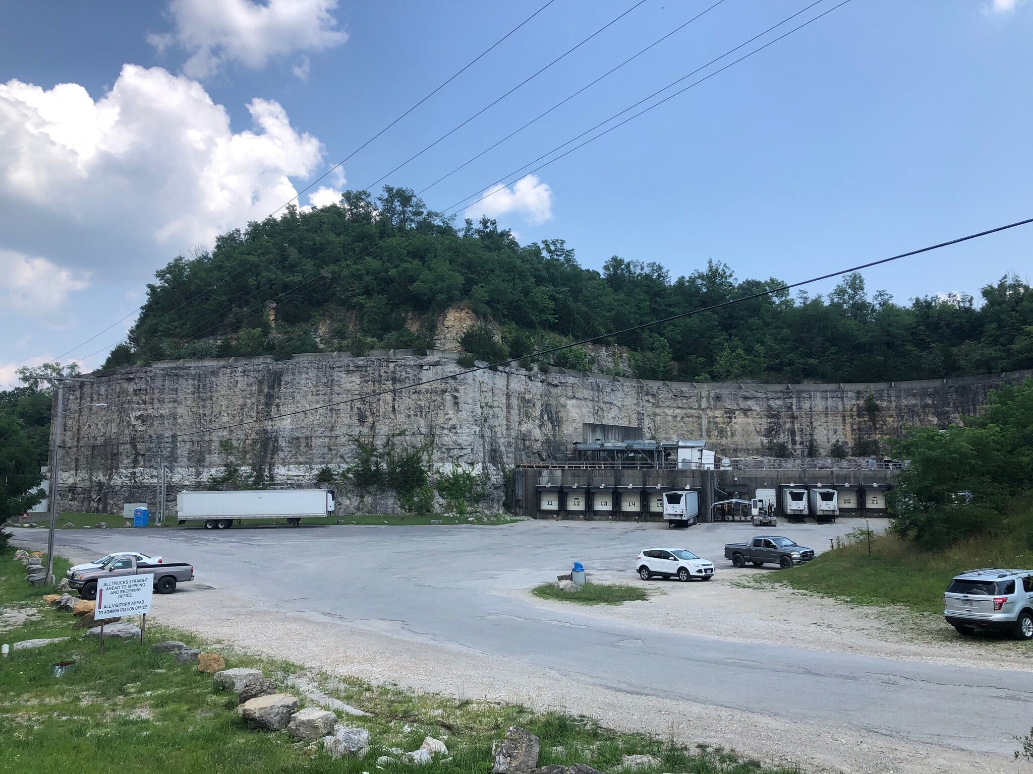 18249 Quarry Rd Warrenton, MO 63383 Industrial Property for Lease on