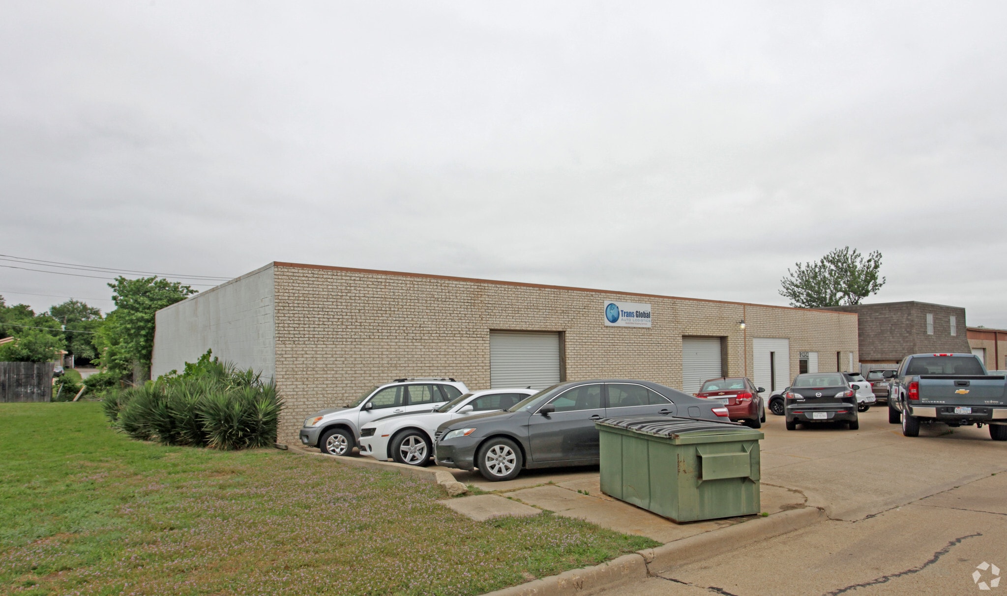 2454 NW Dallas St, Grand Prairie, TX for Sale