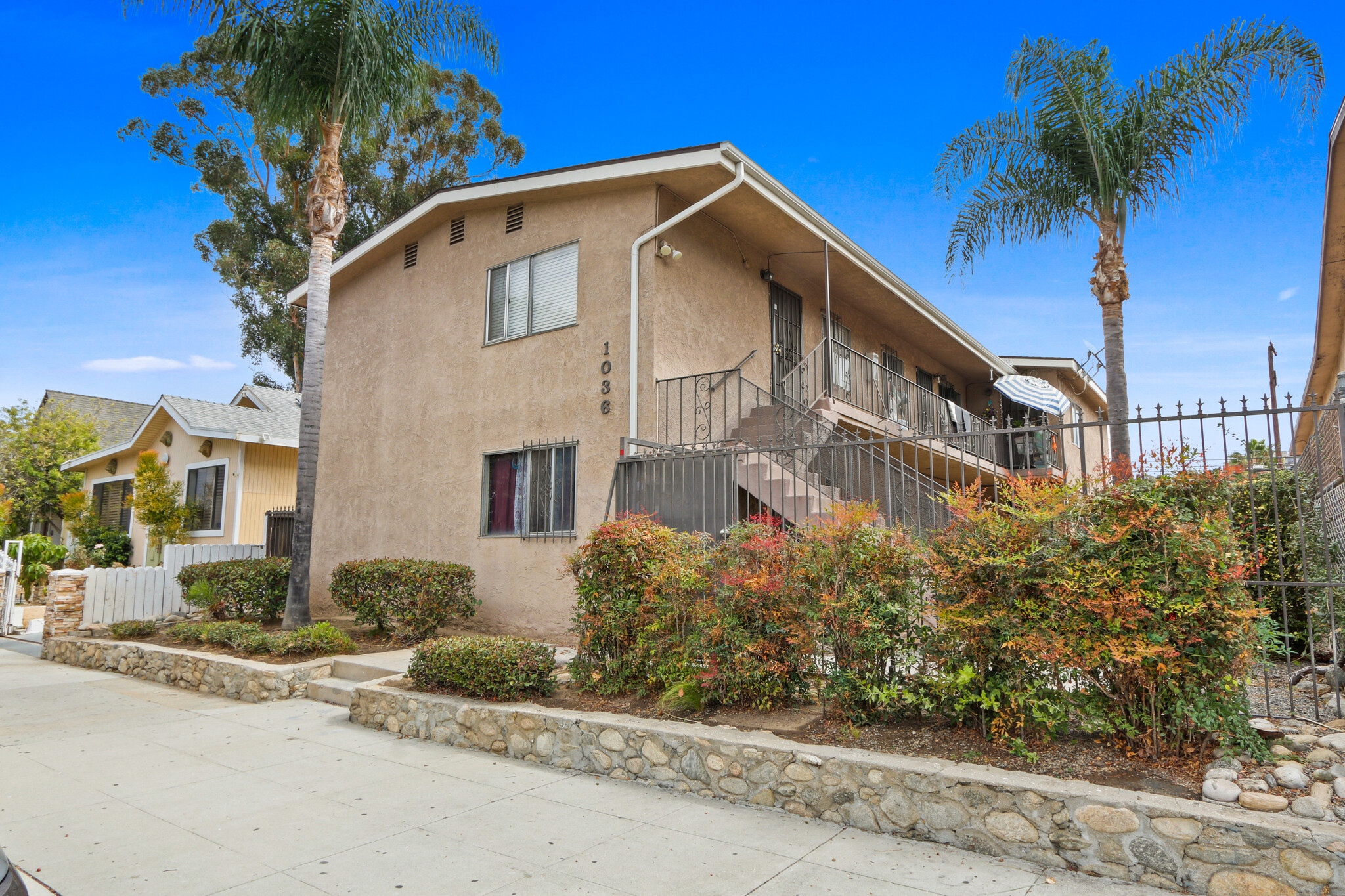 1036 Chestnut Ave, Long Beach, CA for Sale