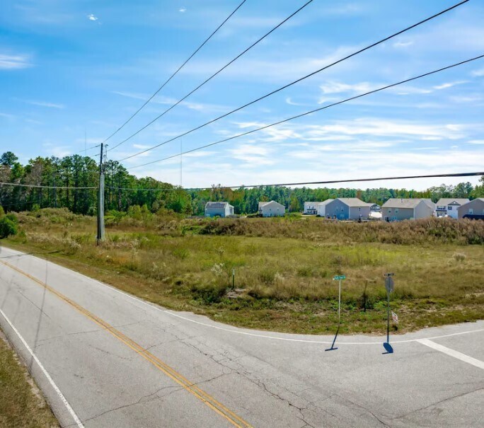 2009A Heath Pond Rd, Elgin, SC for Sale