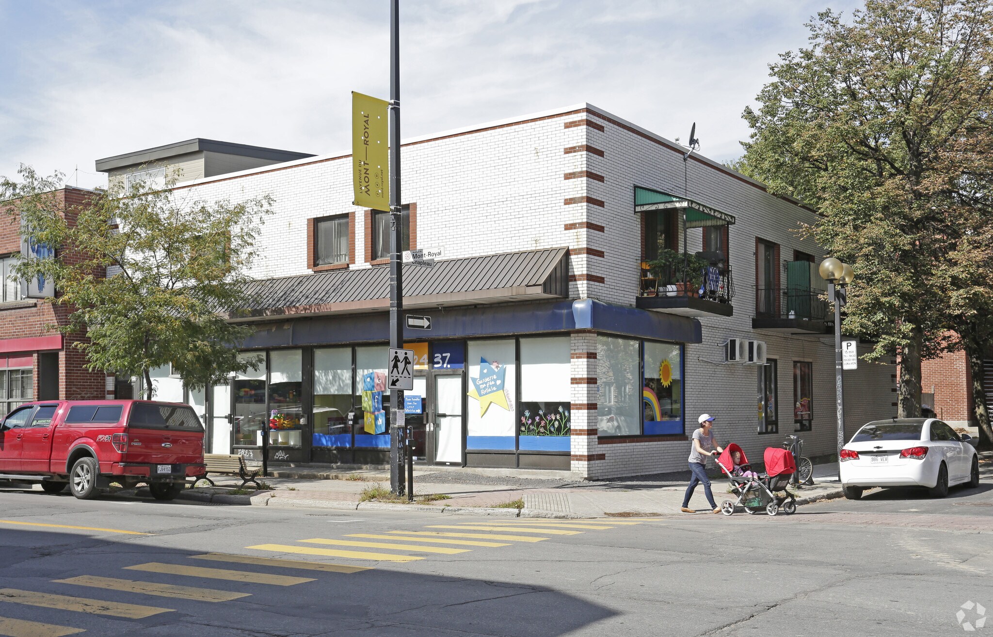 2431-2437 Du Mont-Royal Ave E, Montréal, QC for Sale