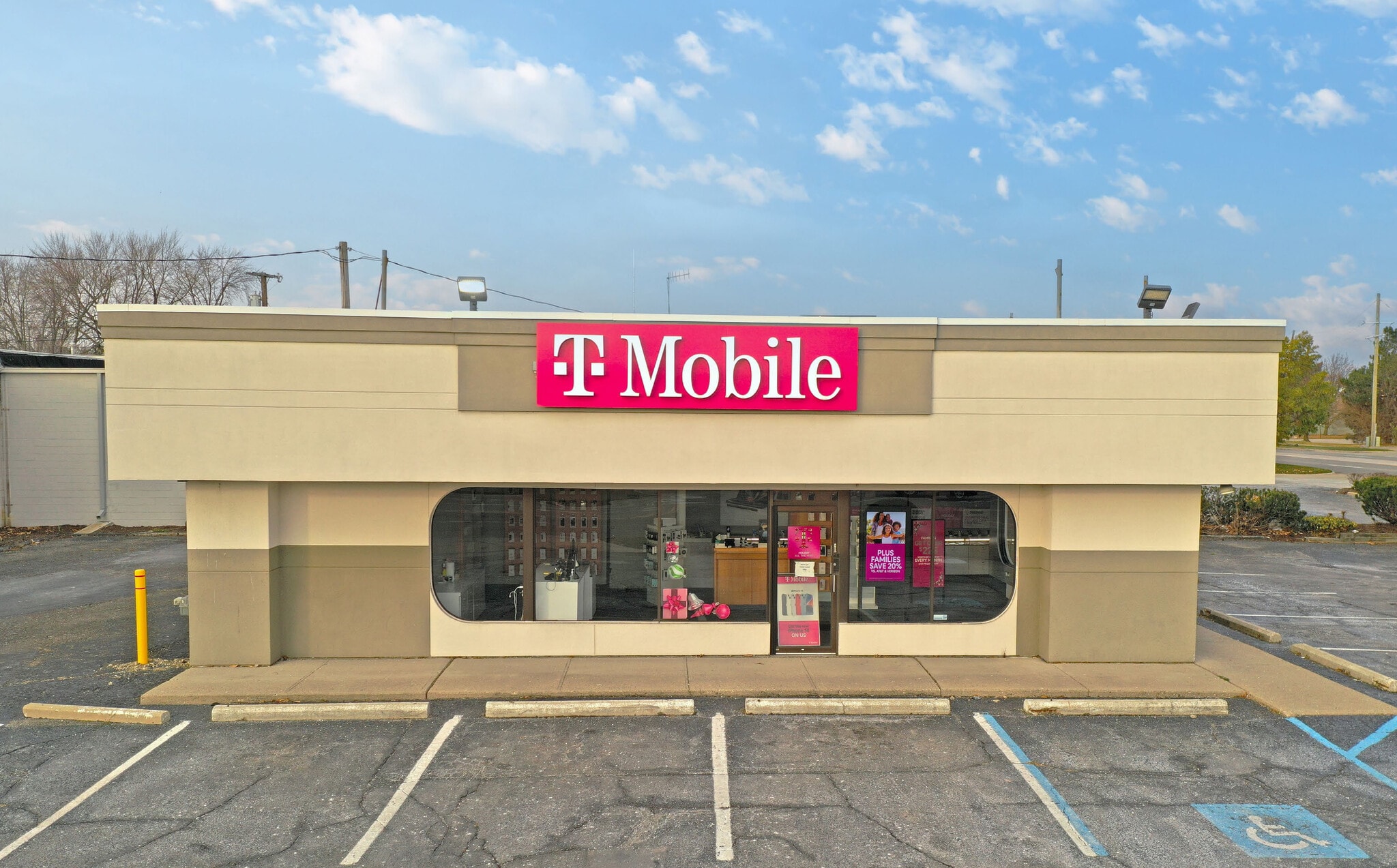 34901 Plymouth Rd, Livonia, MI for Rent