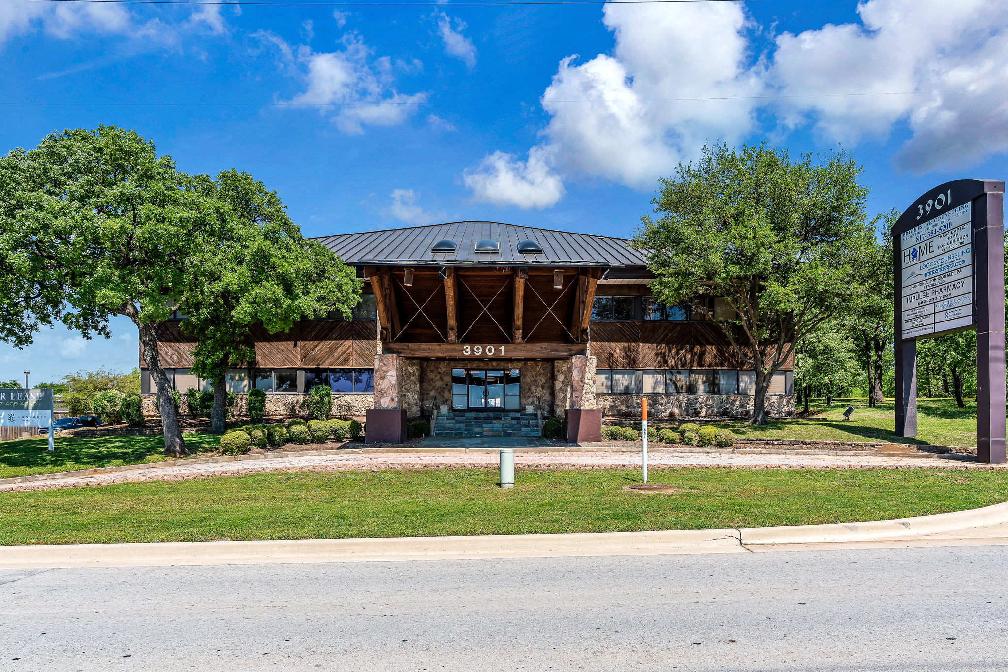 3901 Airport Fwy, Bedford, TX for Rent