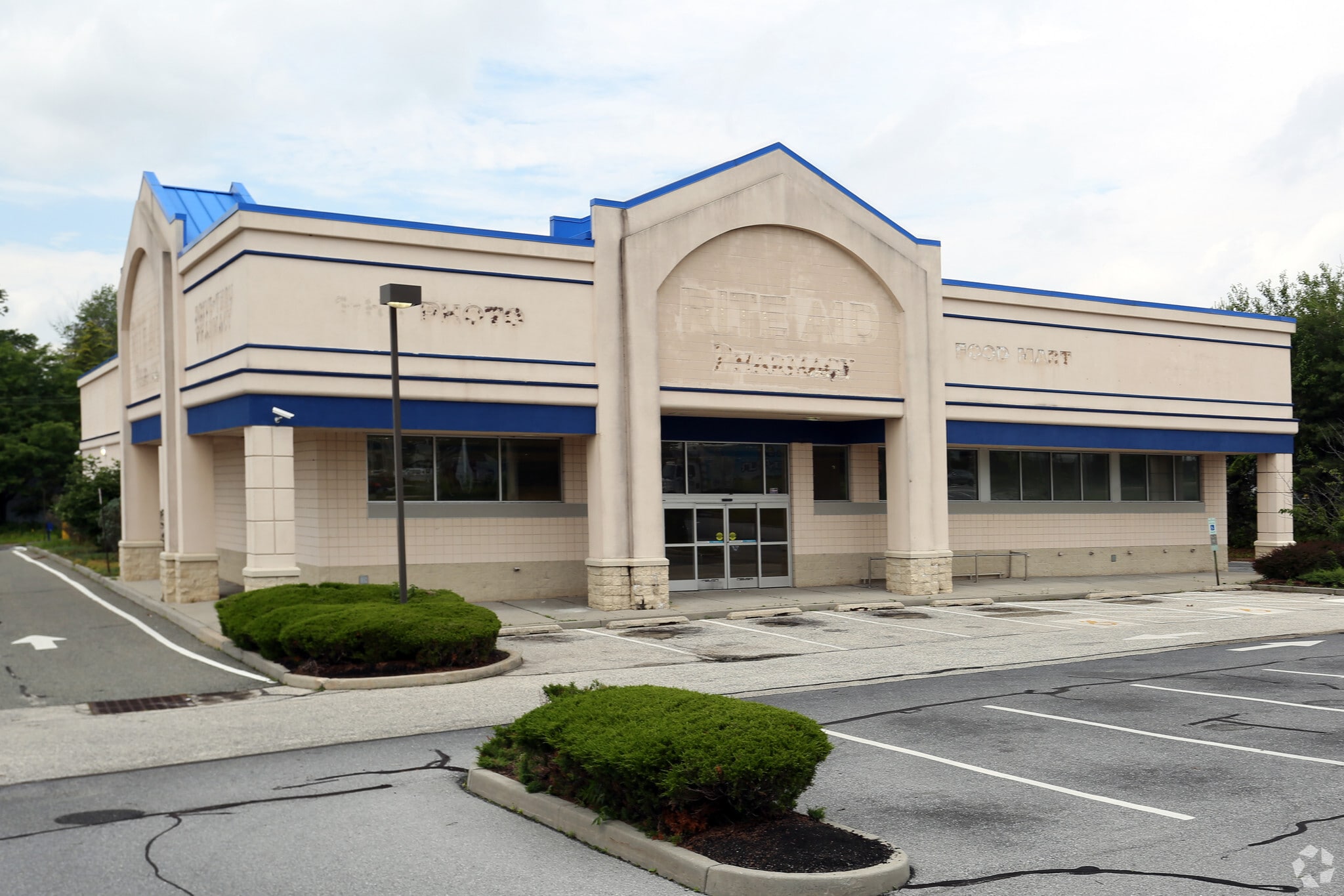 1410 Laurel Rd, Lindenwold, NJ for Rent