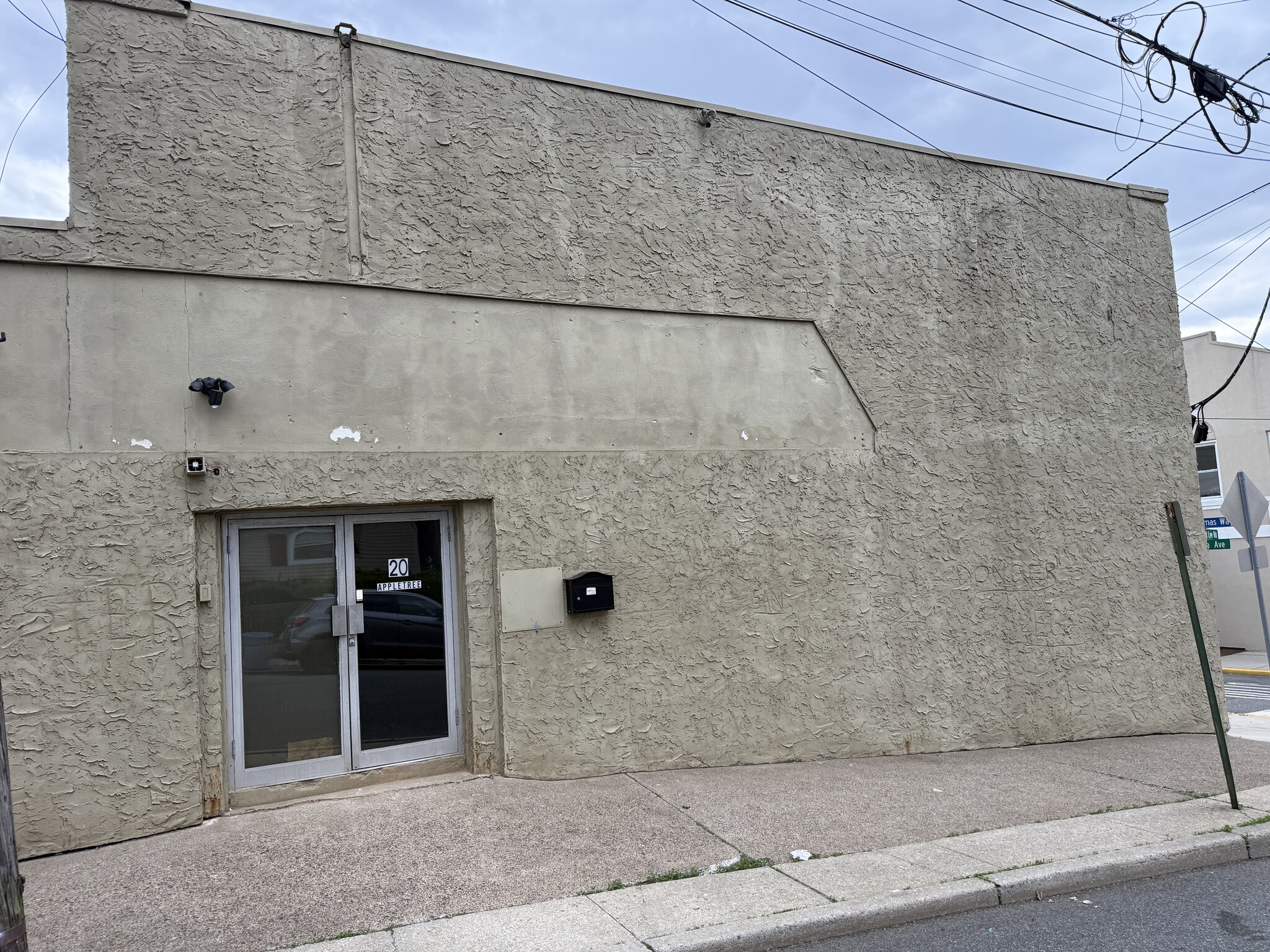 20 E Fort Lee Rd, Bogota, NJ for Rent