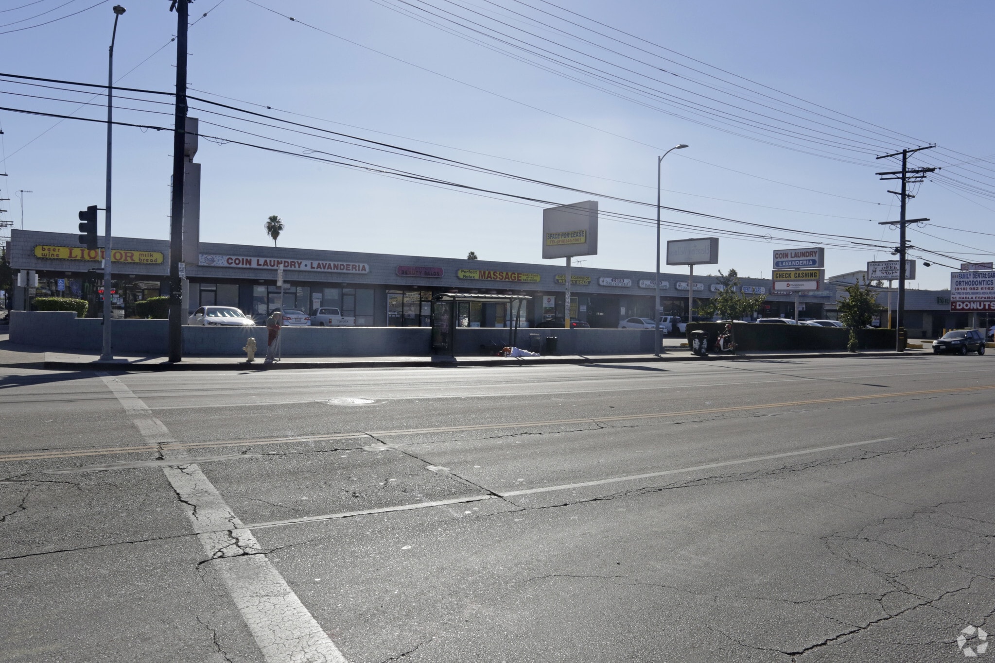 13100-13118 Sherman Way, North Hollywood, CA for Rent