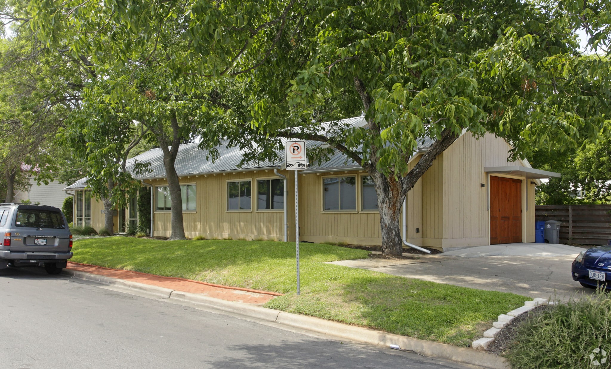 1100 W 41st St, Austin, TX for Rent