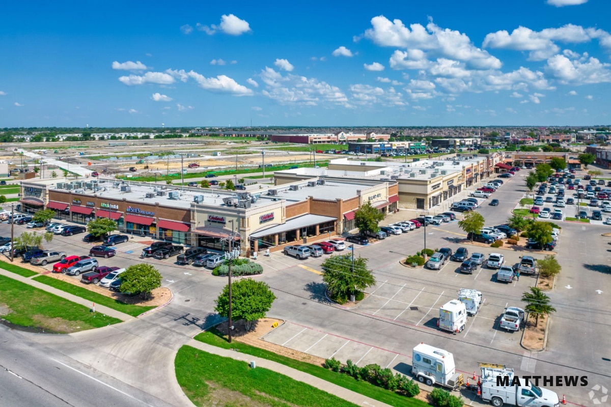 724 E US Highway 80, Forney, TX for Rent