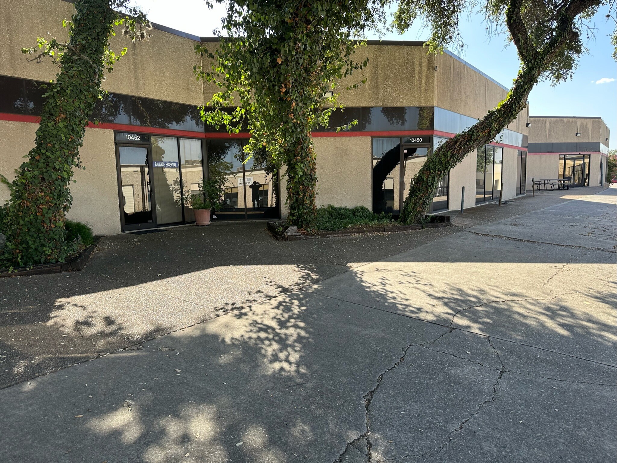 10444-10458 Sentinel St, San Antonio, TX for Rent