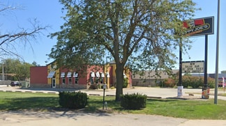 Galesburg, IL Restaurant - 1727 N Henderson St