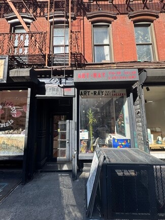 New York, NY Retail - 305-307 E 9th St