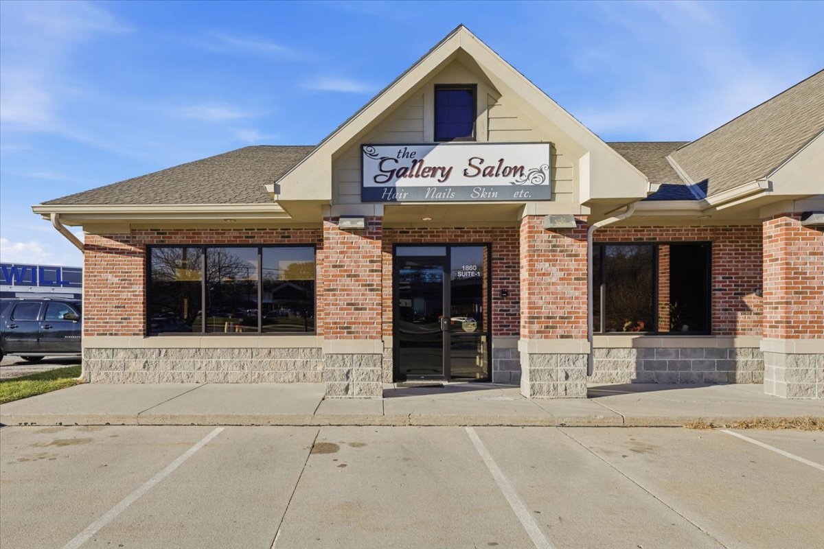 1860 Madison Ave, Council Bluffs, IA for Sale