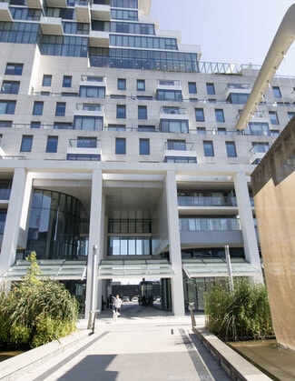 Toronto, ON Office, Retail - 190 Queens Quay E