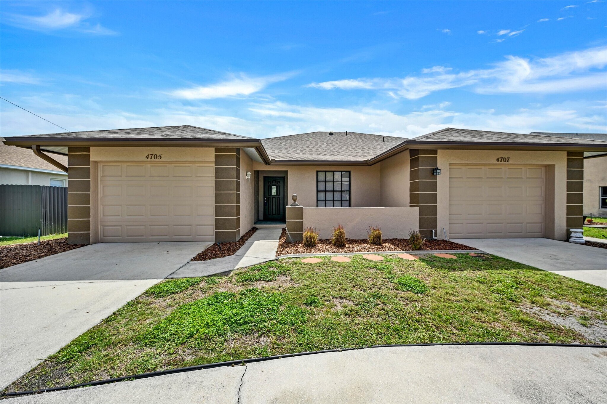 4707 SW 8th Pl, Cape Coral, FL for Sale