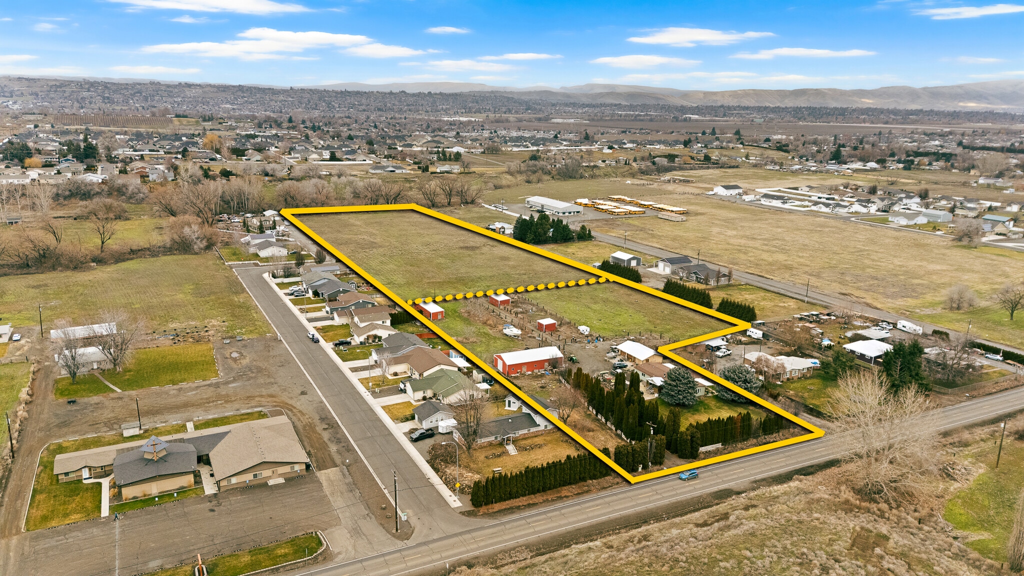 7703 Ahtanum Rd, Yakima, WA for Sale