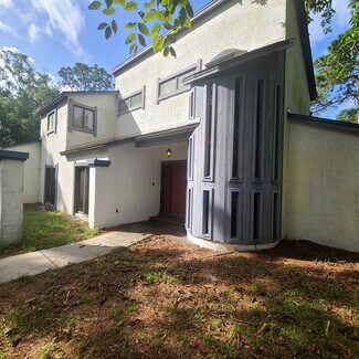 Clearwater, FL Residential Income - 2400 Pine Hammock