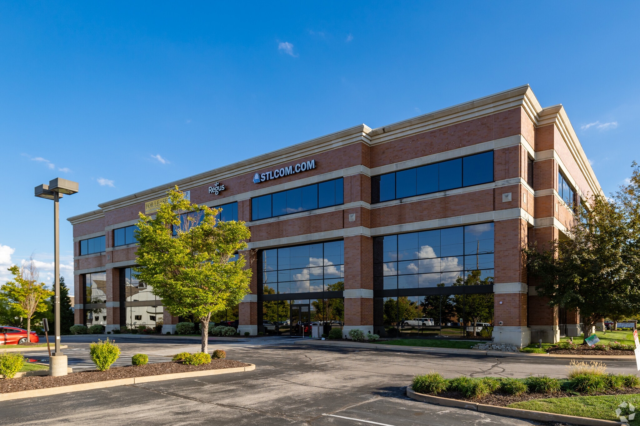 100 Chesterfield Business Pky, Chesterfield, MO for Rent