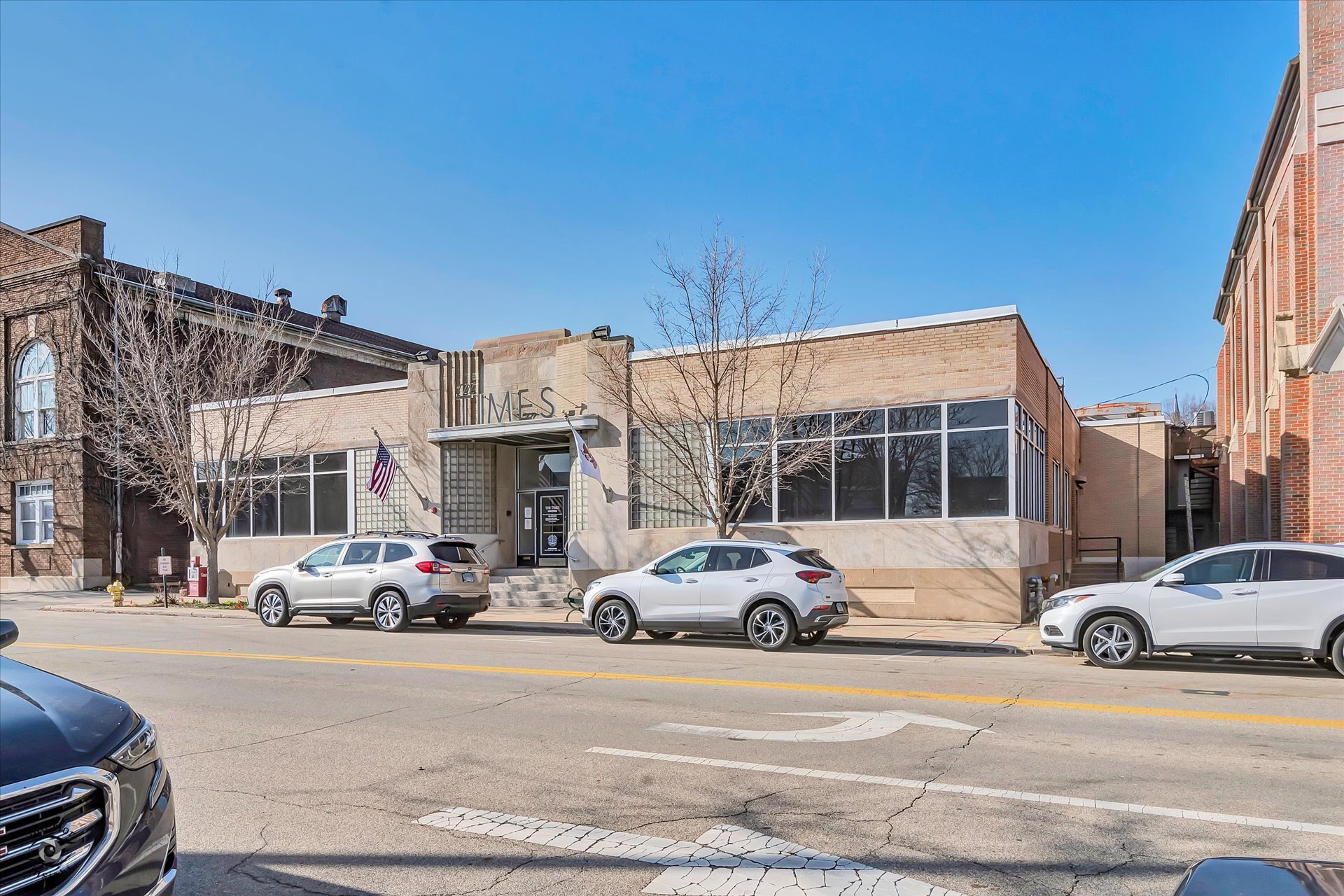 110 W Jefferson St, Ottawa, IL for Sale
