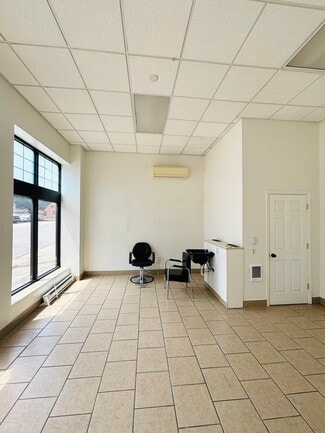 Newport, KY Flex - 33 E 8th St