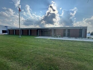 New Berlin, WI Warehouse - 2501 S Moorland Rd