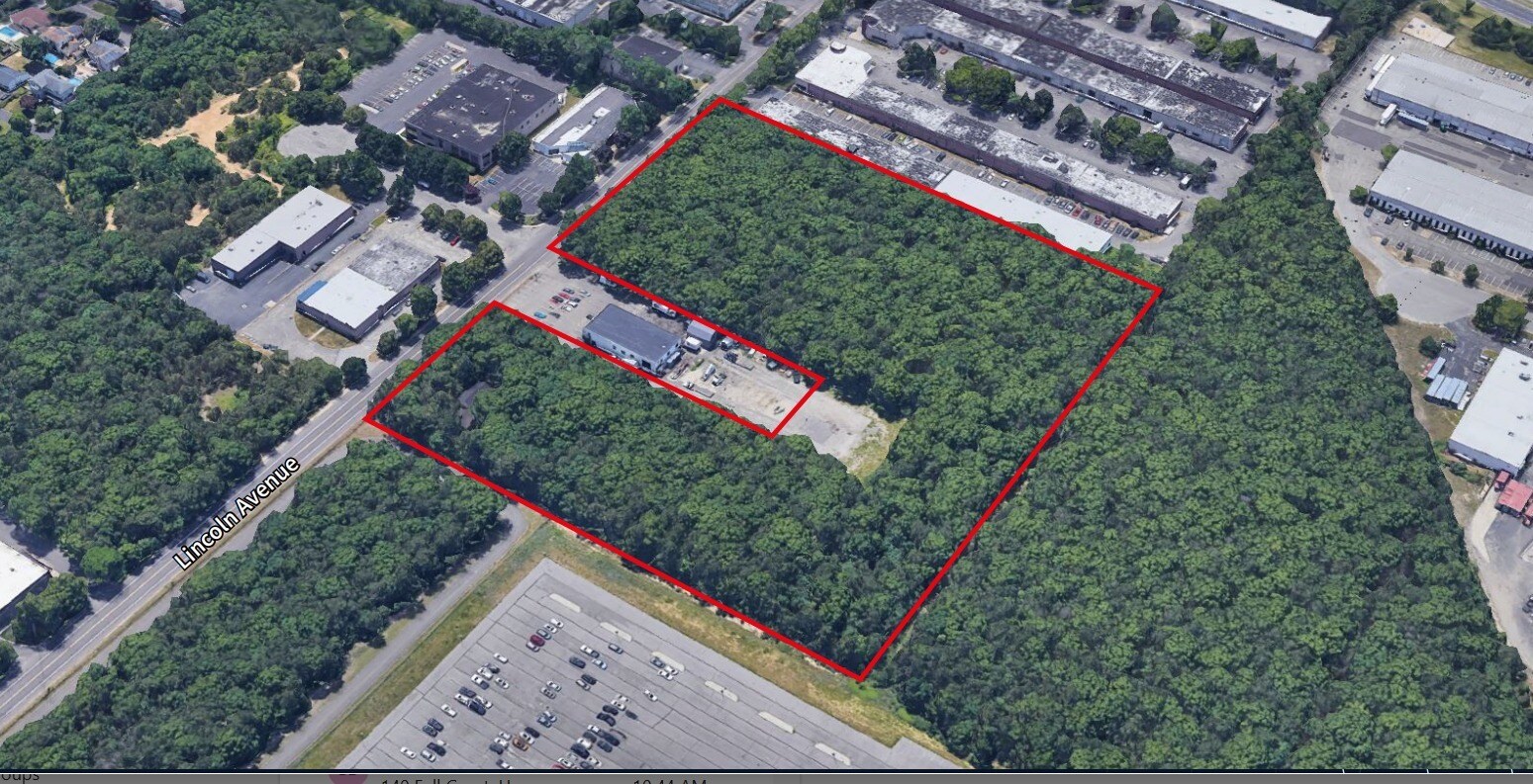 1428 Lincoln Ave, Holbrook, NY for Sale