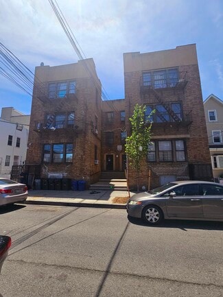 Bronx, NY Apartments - 864 E 221st St