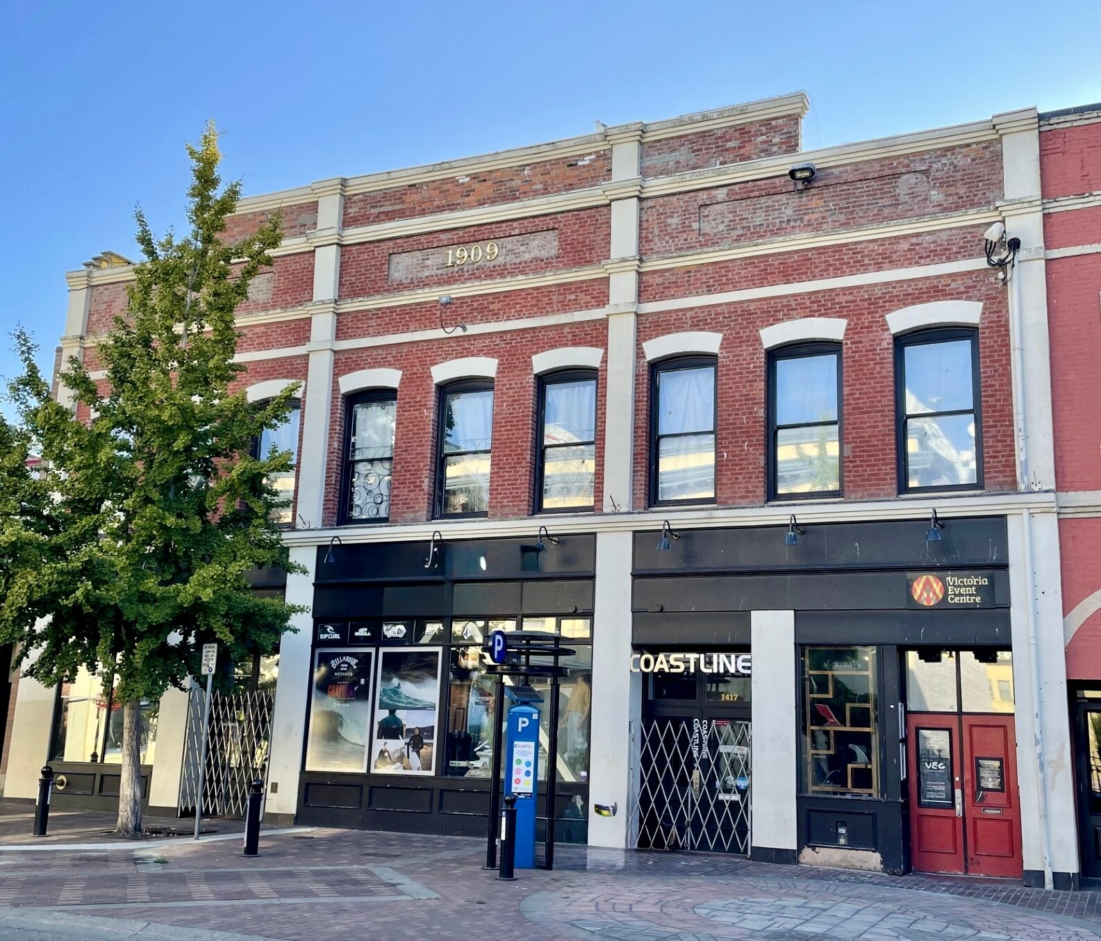 1415 Broad St, Victoria, BC for Sale