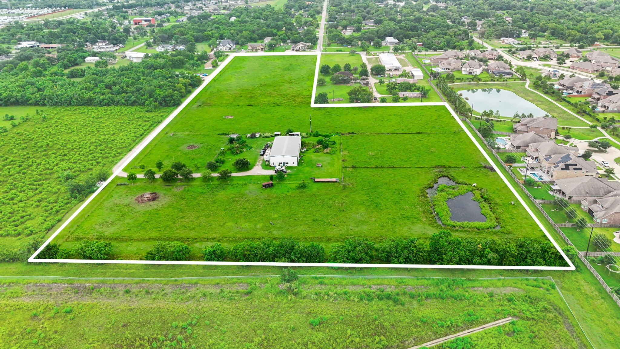 3525 County Road 107F, Pearland, TX for Sale