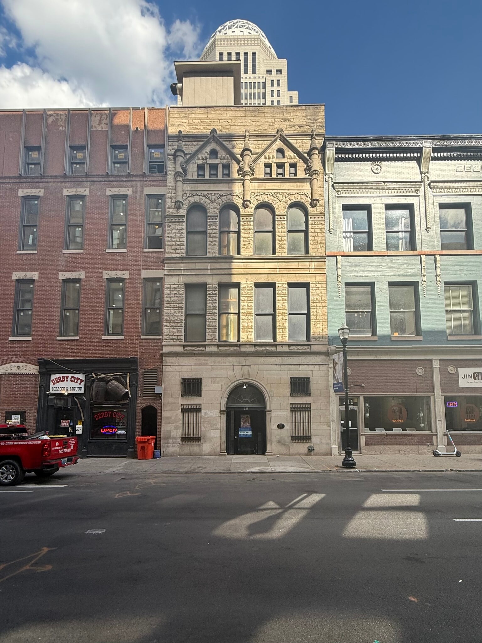 209 S 5th St, Louisville, KY for Sale