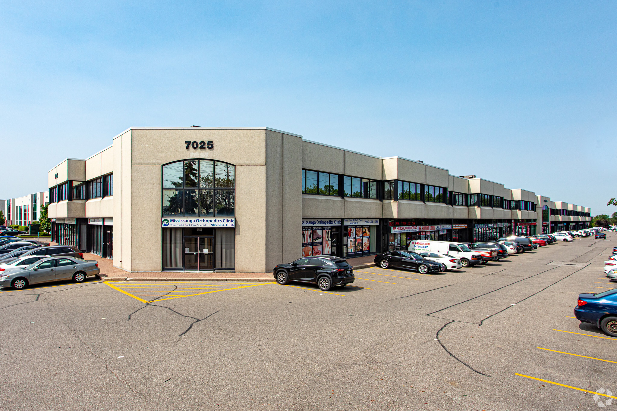 7025 Tomken Rd, Mississauga, ON for Rent