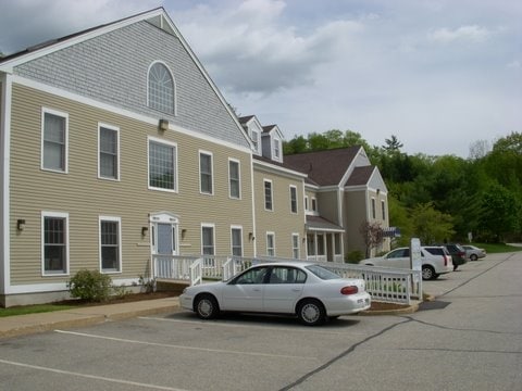 36 Country Club Rd, Gilford, NH for Rent